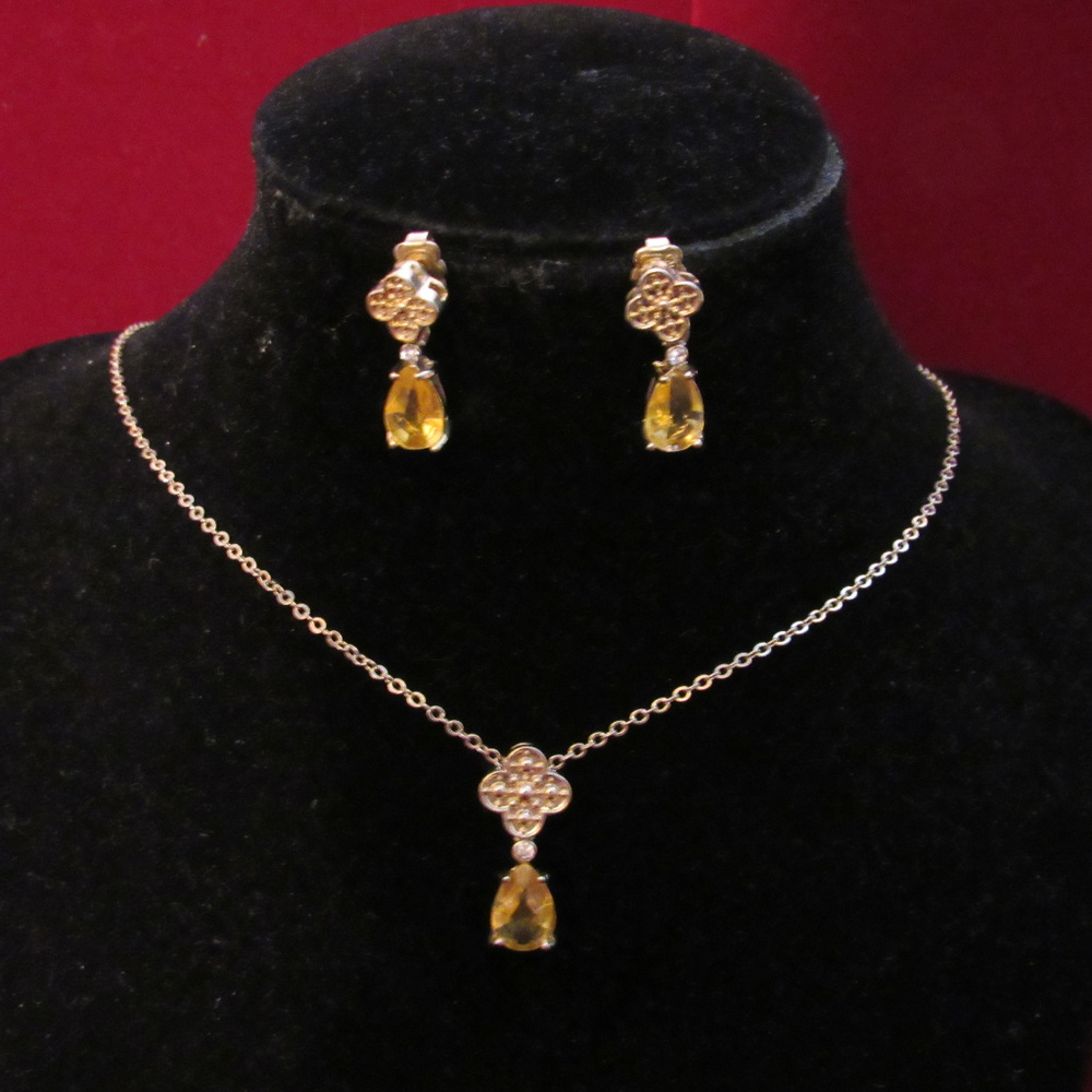 Deep Yellow Crystal Teardrop Necklace Earrings Set